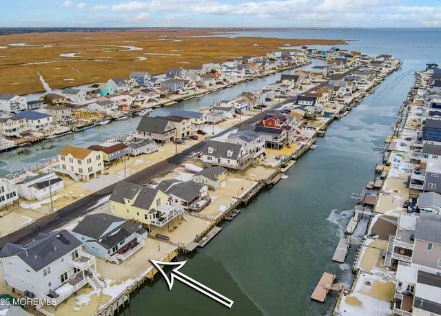 Property at 202 Heron Rd, Tuckerton, NJ 08087, 2 beds, 2 baths