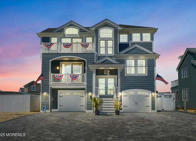 Property at 704 Newell Ave, Manahawkin, NJ 08050, 4 beds, 3.5 baths