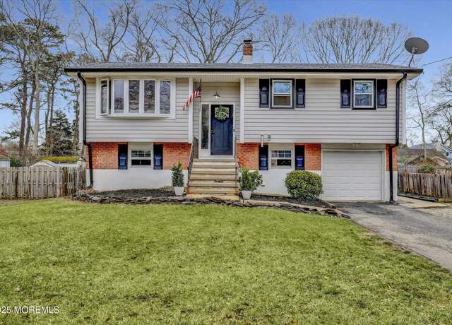 Property at 318 Bay Blvd, Bayville, NJ 08721, 4 beds, 2 baths