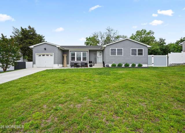 Property at 639 Longview Dr, Toms River, NJ 08753, 3 beds, 2 baths