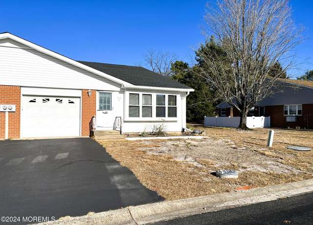 Property at 63B Hudson Pkwy, Whiting, NJ 08759, 2 beds, 2 baths