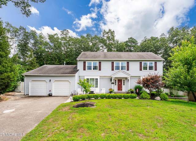 Property at 25 Bristol Ct, Toms River, NJ 08753, 4 beds, 2.5 baths