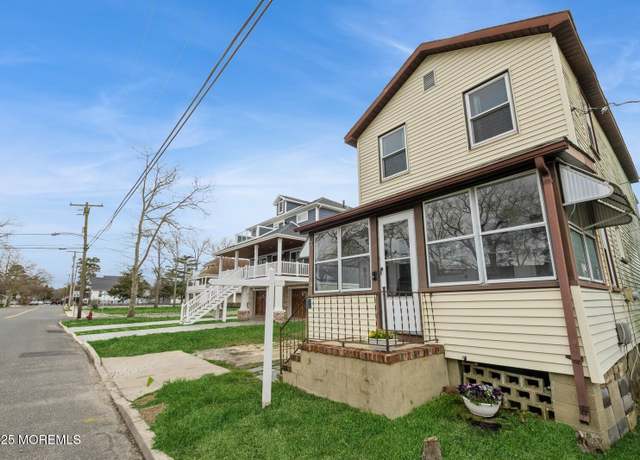 Property at 210 Asbury Ave, Ocean Gate, NJ 08740, 3 beds, 2 baths
