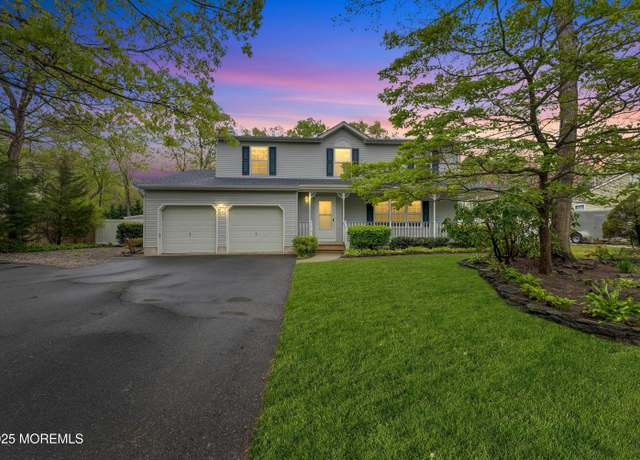 Property at 125 Heatherington Ct, Lanoka Harbor, NJ 08734, 4 beds, 3.5 baths