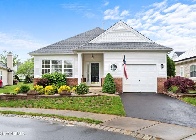 Property at 10 Geoffrey Ct, Manchester, NJ 08759, 2 beds, 2 baths