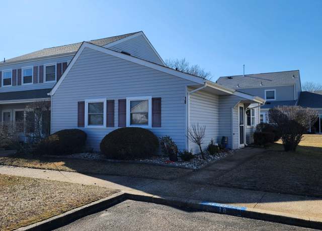 Property at 18 Mediterranean Ct, Barnegat, NJ 08005, 1 bed, 1 bath