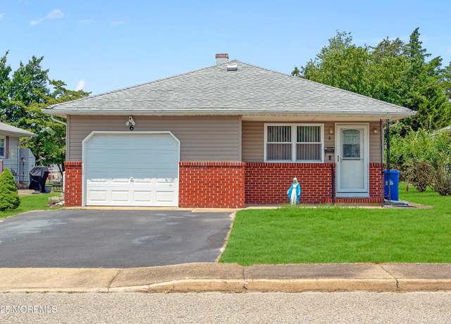 Property at 6 Barbuda St, Toms River, NJ 08757, 2 beds, 1 bath