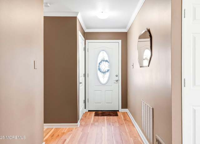 Property at 40 Watkins Rd, Brick, NJ 08724, 2 beds, 2 baths