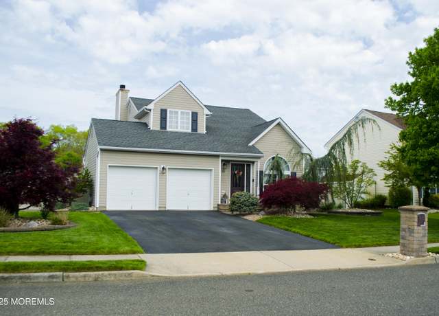Property at 18 Gettysburg Dr, Howell, NJ 07731, 3 beds, 2 baths