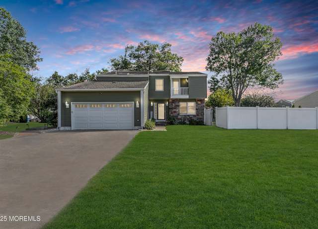 Property at 73 Theresa Ct, Toms River, NJ 08753, 4 beds, 2.5 baths