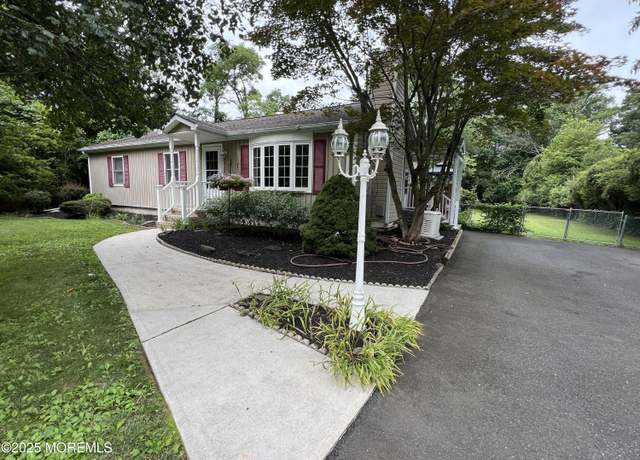 Property at 444 Cook Rd, Jackson, NJ 08527, 3 beds, 3 baths