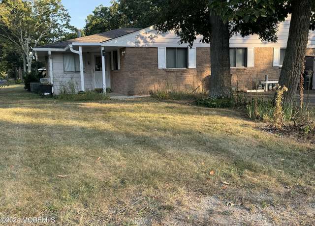 Property at 2A Cardinal St, Manchester, NJ 08759, 2 beds, 1 bath