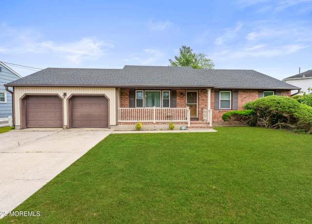 Property at 401 Meredith Ln, Brick, NJ 08723, 3 beds, 2 baths