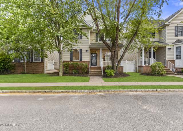 Property at 13 Sequoia Dr, Lakewood, NJ 08701, 8 beds, 4.5 baths