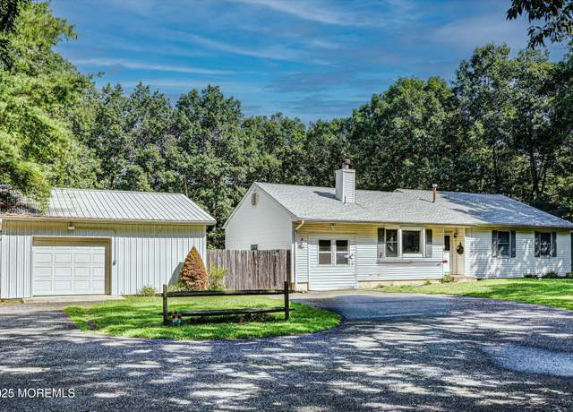 Property at 10 Bowman Rd, Jackson, NJ 08527, 3 beds, 2 baths