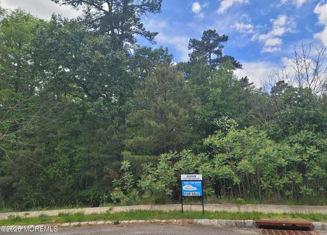 Property at 138 Hemlock Dr, Cream Ridge, NJ 08514
