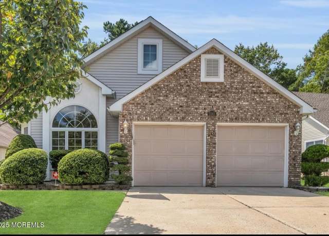 Property at 2361 Agincourt Rd, Toms River, NJ 08755, 3 beds, 3 baths