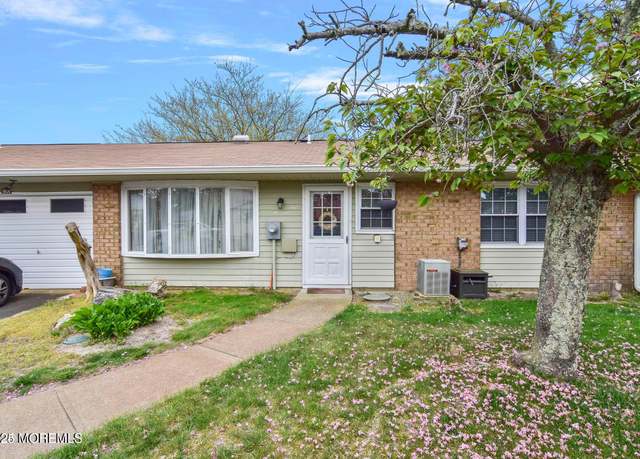 Property at 91A Cambridge Cir, Manchester, NJ 08759, 2 beds, 2 baths