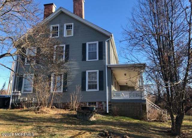 Property at 5 Pleasant Valley Rd, Holmdel, NJ 07733