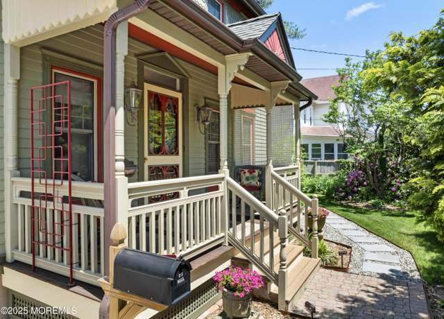 Property at 14 Dayton Ave, Toms River, NJ 08753, 3 beds, 2 baths