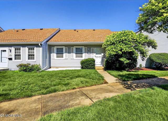 Property at 21 Plaza Del Campillo Unit E, Freehold, NJ 07728, 1 bed, 1 bath