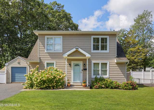 Property at 116 Roosevelt Dr, Brick, NJ 08724, 4 beds, 2.5 baths