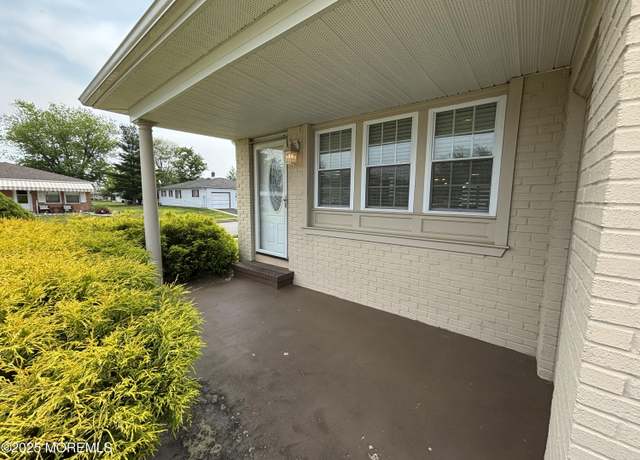 Property at 2 Corinth Pl, Toms River, NJ 08757, 2 beds, 2 baths