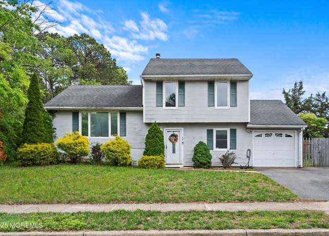 Property at 50 Lamp Post Dr, Barnegat, NJ 08005, 4 beds, 1.5 baths