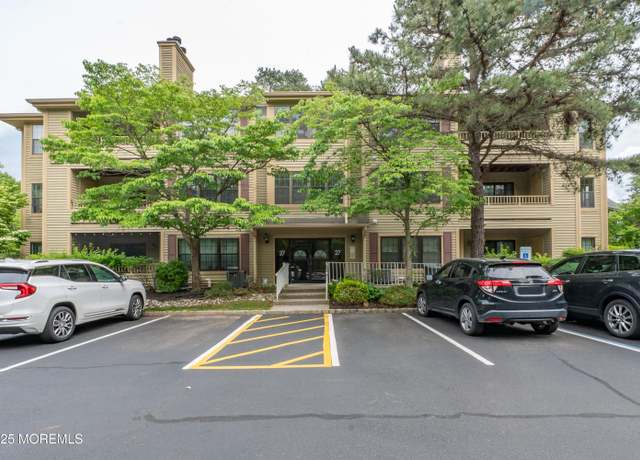 Property at 2708 Ridgefield Ct #2708, Helmetta, NJ 08828, 2 beds, 2 baths