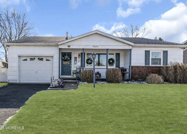 Property at 41 Eton Rd, Toms River, NJ 08757, 2 beds, 2 baths