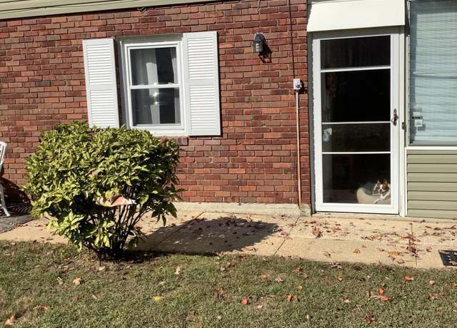Property at 5D Walnut St, Toms River, NJ 08757, 1 bed, 1 bath