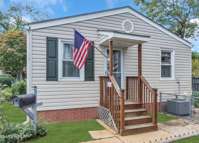 Property at 43 Barker Ave, Shrewsbury Twp, NJ 07724, 2 beds, 1 bath