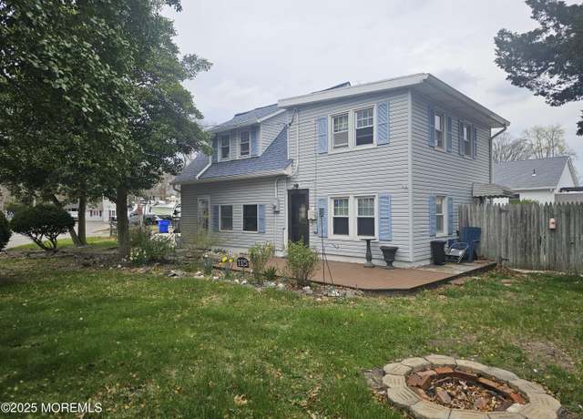 Property at 115 Woodland Dr, Brick, NJ 08723, 3 beds, 1.5 baths