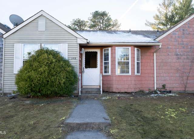 Property at 28 Mill Rd Unit B, Whiting, NJ 08759, 2 beds, 1 bath