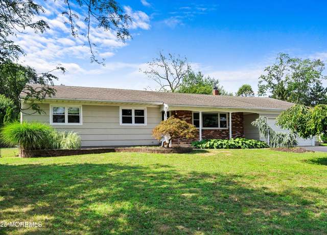 Property at 871 Derry Dr, Toms River, NJ 08753, 4 beds, 3 baths