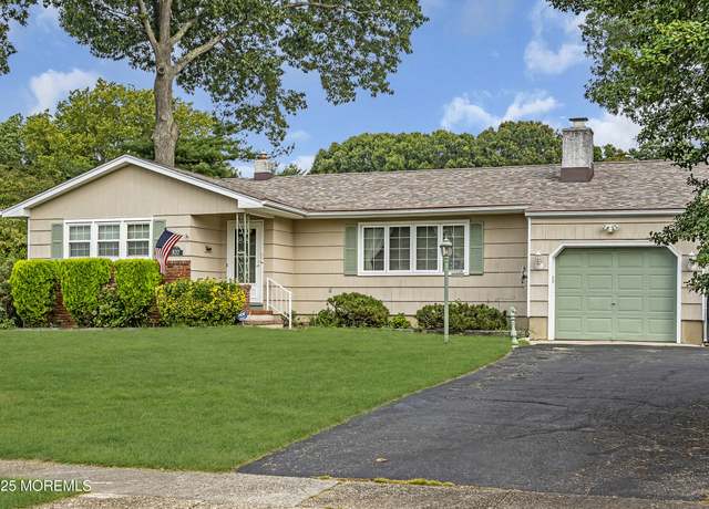 Property at 832 Castle Dr, Toms River, NJ 08753, 3 beds, 1.5 baths