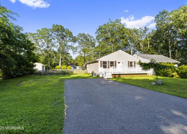 Property at 483 Lake Barnegat Dr S, Forked River, NJ 08731, 3 beds, 1.5 baths