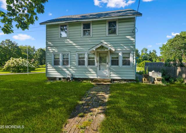 Property at 2628 E Hurley Pond Rd, Wall, NJ 07719, 4 beds, 1.5 baths