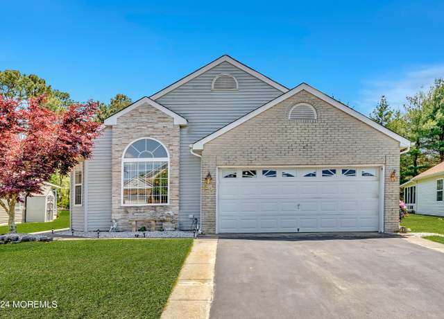 Property at 64 Canterbury Ln, Toms River, NJ 08757, 2 beds, 2 baths