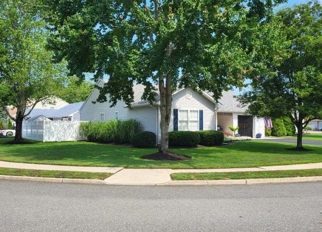 Property at 455 Mamie Dr, Brick, NJ 08723, 3 beds, 2 baths
