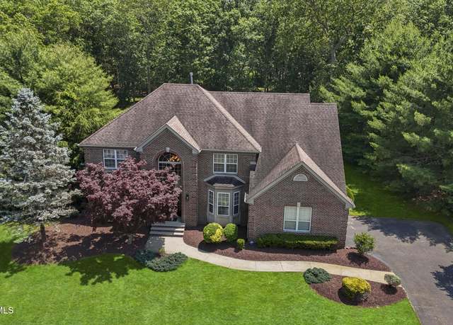Property at 23 Emma Ln, Jackson, NJ 08527, 4 beds, 3.5 baths