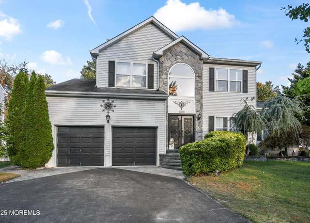 Property at 126 Manhattan Ave, Bayville, NJ 08721, 4 beds, 2.5 baths
