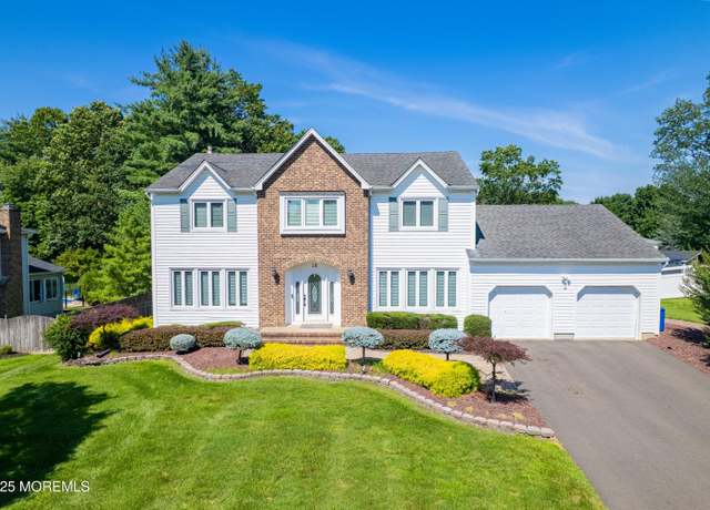 Property at 18 Rowena Rd, Manalapan, NJ 07726, 5 beds, 3.5 baths