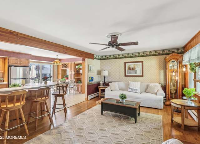 Property at 10 Orchard St, Toms River, NJ 08753, 5 beds, 2 baths