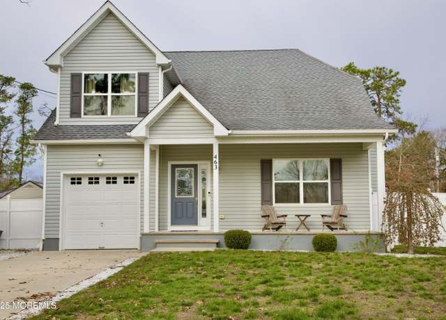 Property at 463 Parkview Blvd, Toms River, NJ 08757, 3 beds, 2.5 baths