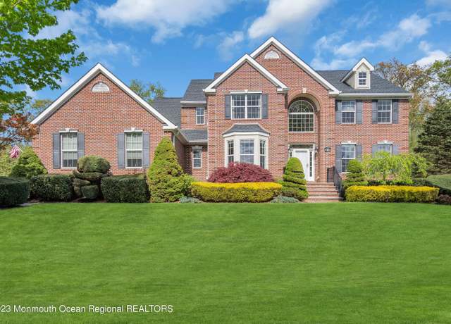 Property at 1878 Charlton Cir, Toms River, NJ 08755, 4 beds, 5 baths