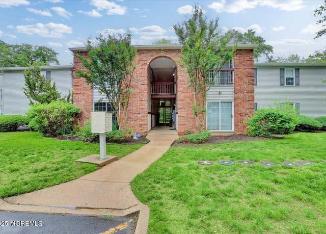 Property at 5-3 Portland Ct, Freehold, NJ 07728, 2 beds, 1.5 baths