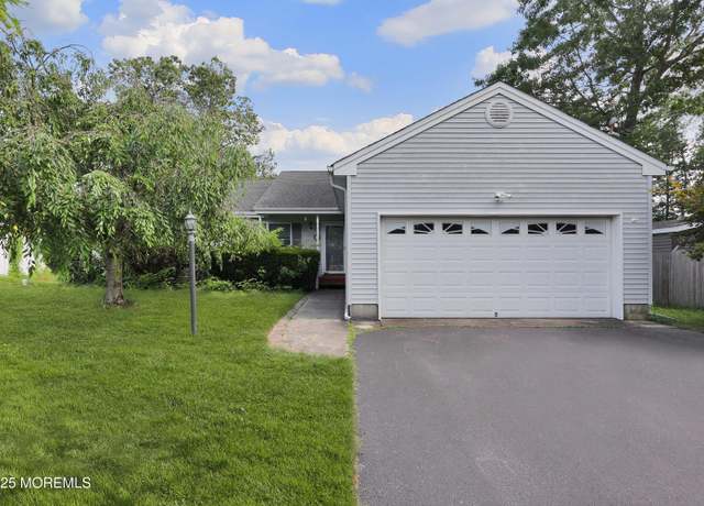 Property at 121 Reel Ave, Manahawkin, NJ 08050, 3 beds, 2 baths