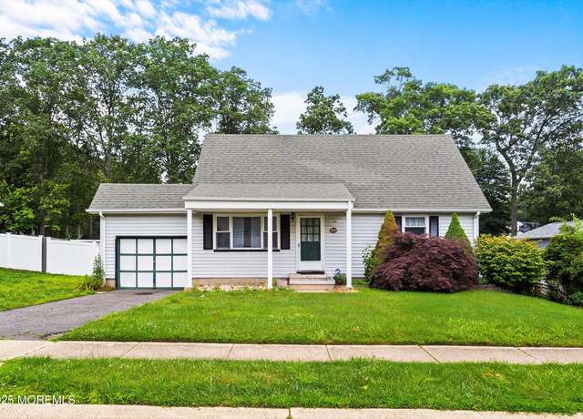 Property at 5 Pennsylvania Ave, Jackson, NJ 08527, 4 beds, 2 baths