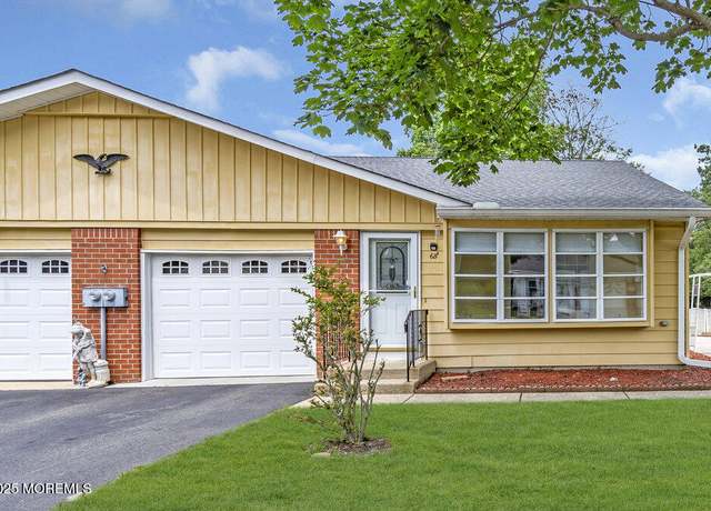 Property at 6 Quaker Ln Unit B, Whiting, NJ 08759, 2 beds, 2 baths